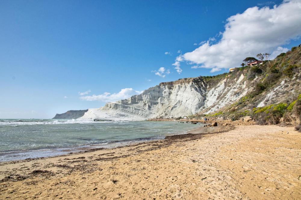 Casa Vacanze La Casetta Di Zinu' Порто Емпедокле Екстериор снимка