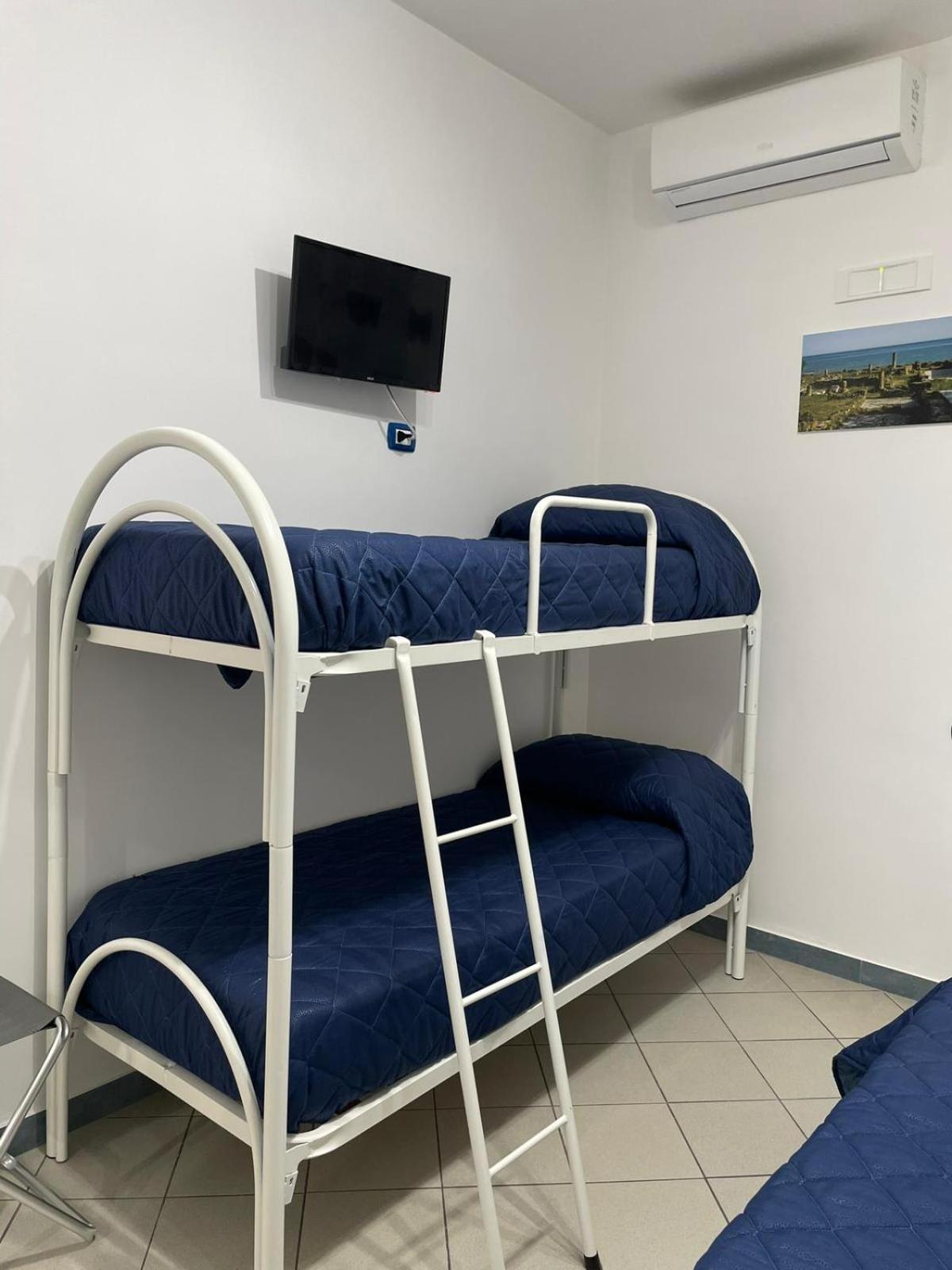 Casa Vacanze La Casetta Di Zinu' Порто Емпедокле Екстериор снимка